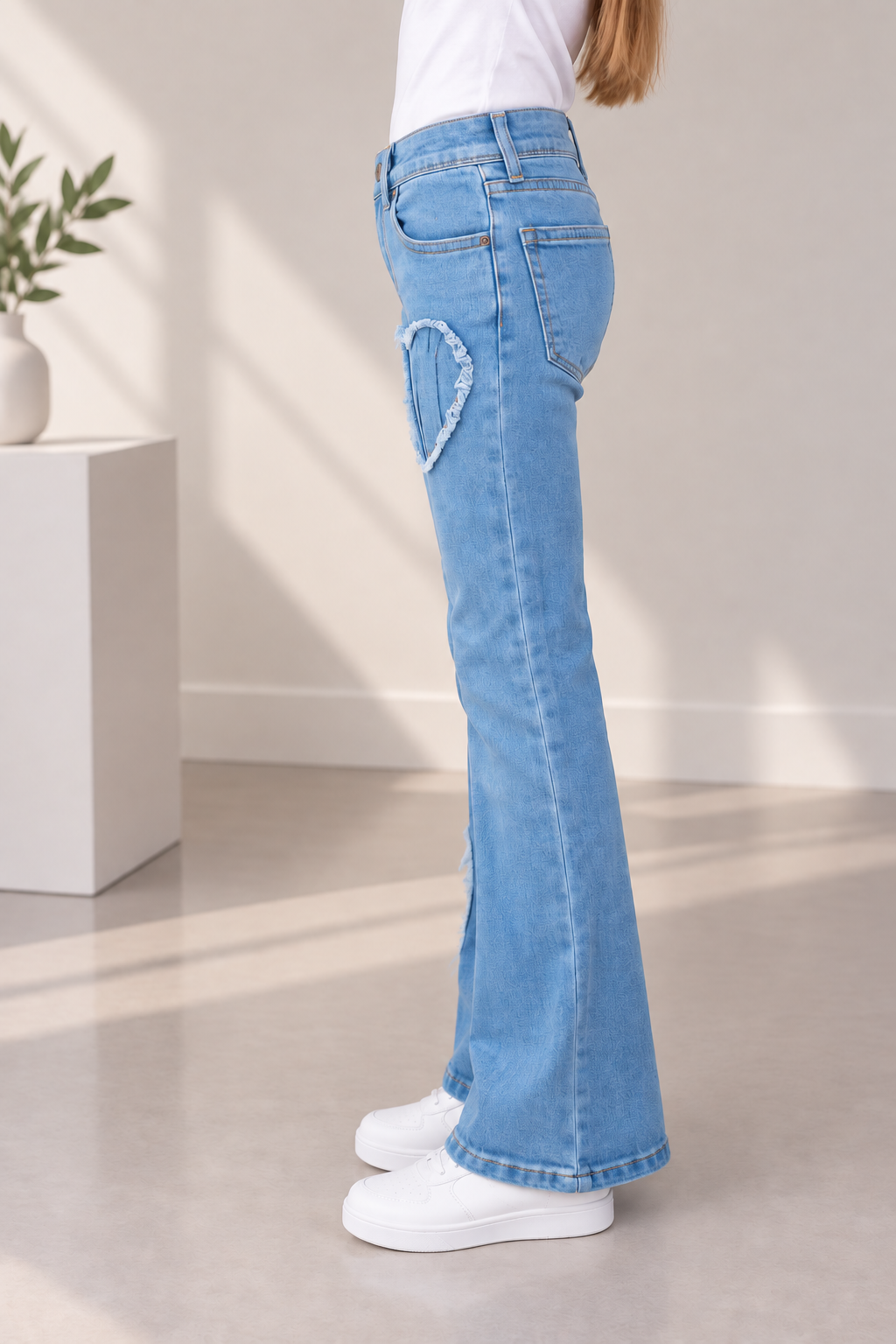 kalp detaylı kız çocuk jean pantolon,