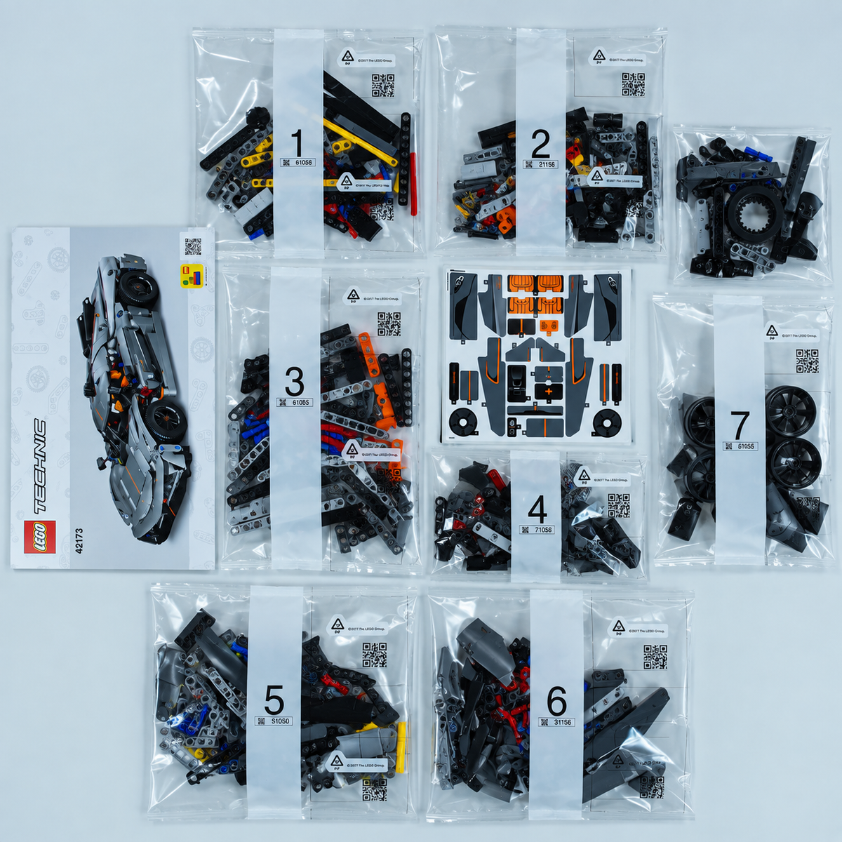 LEGO Technic Koenigsegg Jesko Absolut 42173 – 10+ – Kutusu Hasarlı SIFIR ÜRÜN